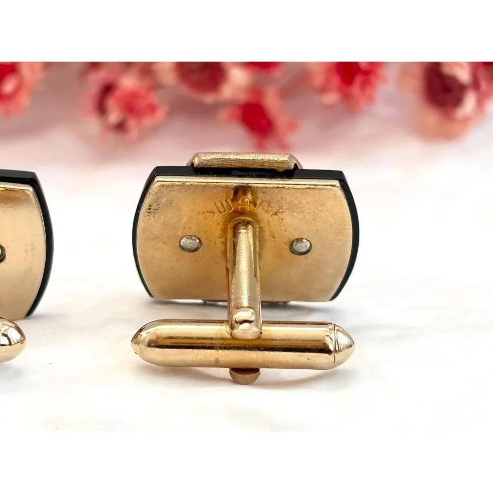 Swank Signed Black & Gold Toned W Emblem 80's Retro Square Vintage Cufflinks